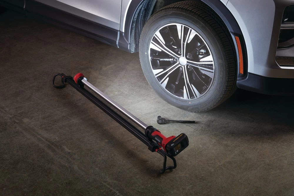 MotoMaster 1300-Lumens 3-in-1 Underhood LED Work Light, Tool Only, PWR POD Compatible 10 MotoMaster 1300-Lumens 3-in-1 Underhood LED Work Light, Tool Only, PWR POD Compatible - Image 10