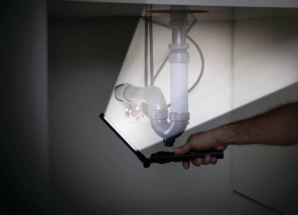 MotoMaster Slim Bar Folding Work Light 9 MotoMaster Slim Bar Folding Work Light - Image 9