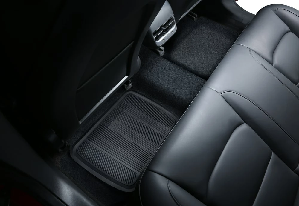 MotoMaster Premium All Season Rear Rubber Floor Mat 9 MotoMaster Premium All Season Rear Rubber Floor Mat - Image 9